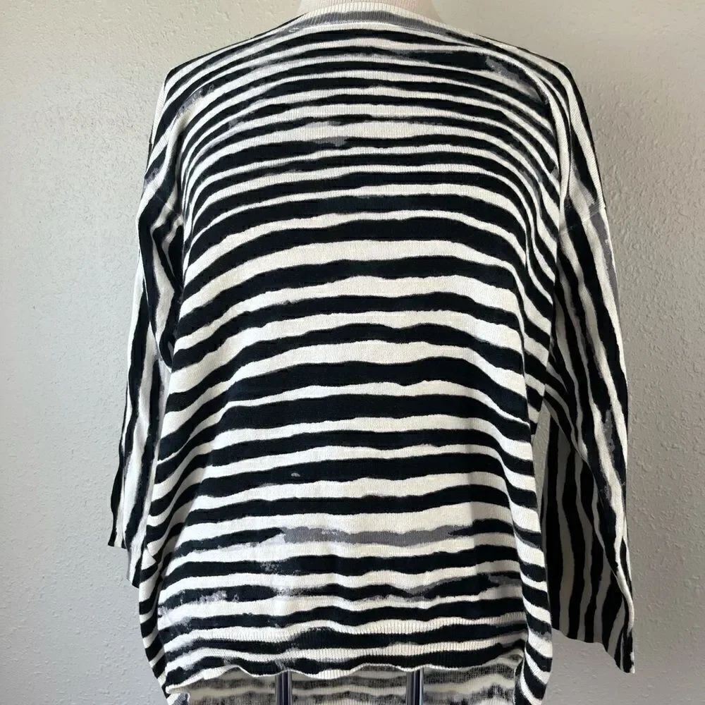 NWT Vince Camuto Women’s Top Size Large